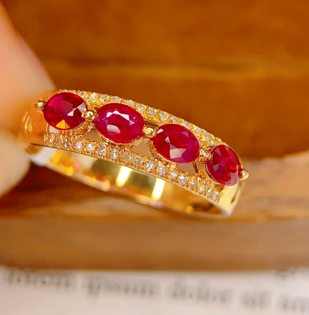 18K Gold Natural Ruby and Diamond Ring 1ct Ruby 34 Diamonds - 4