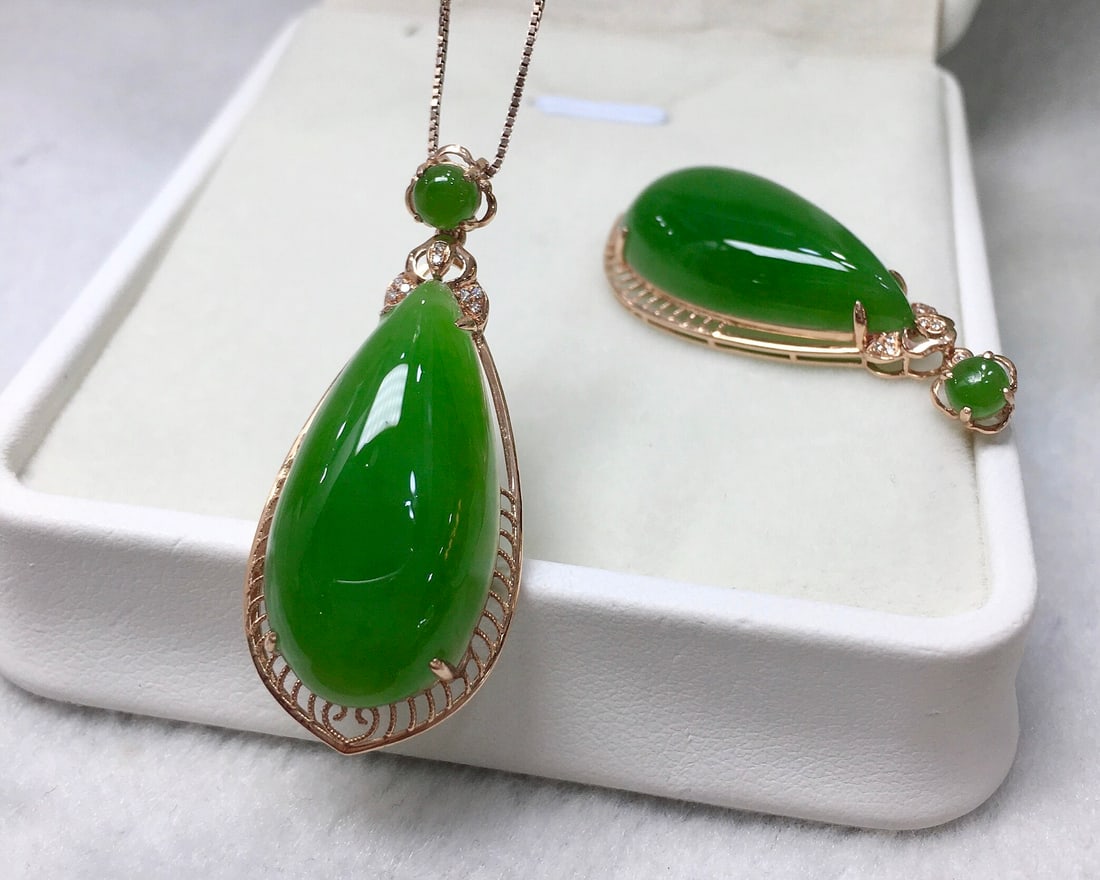 18K Gold Hetian Jade Diamond Pendant, 13x25mm Teardrop - 5