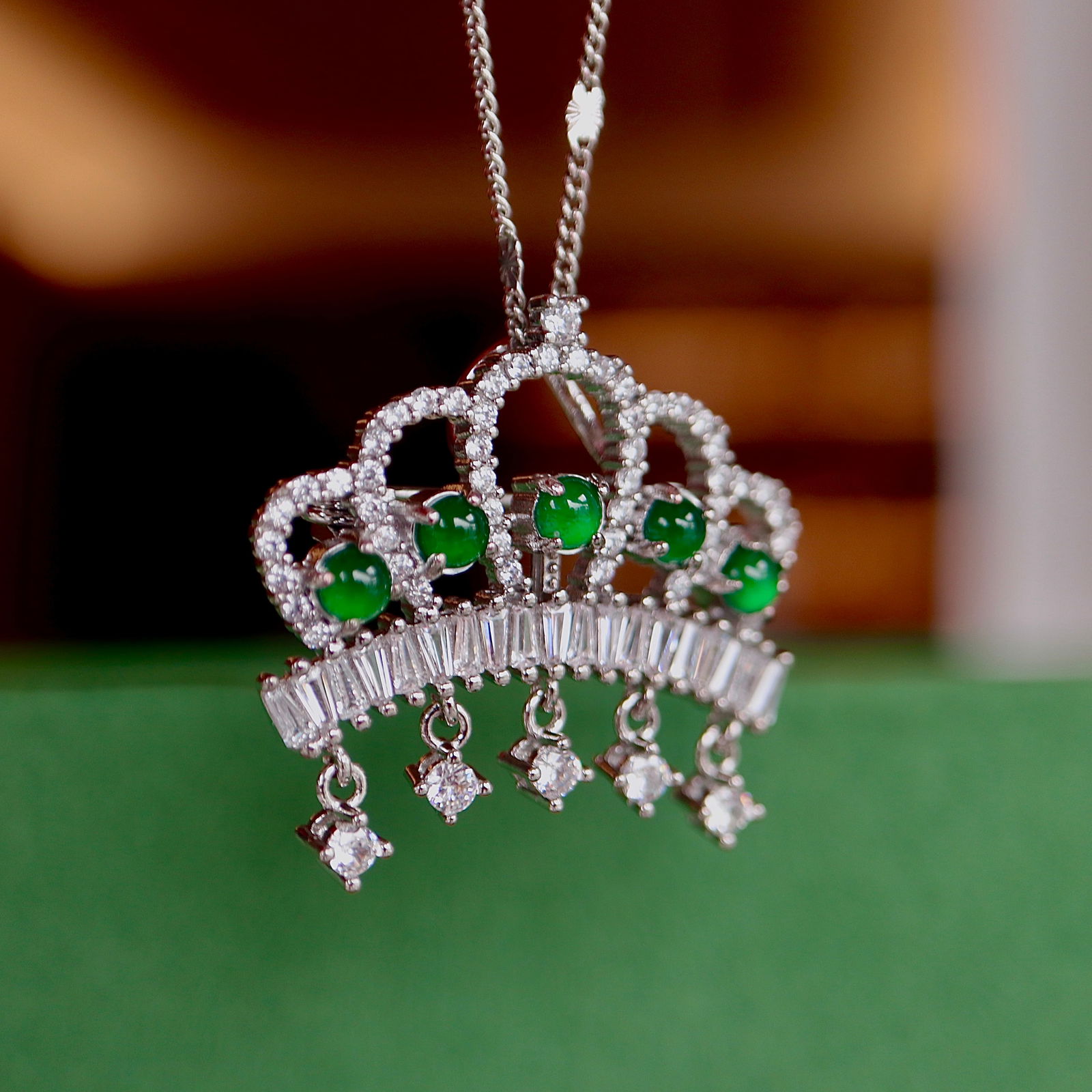 Natural Jade Crown Pendant Brooch - 2