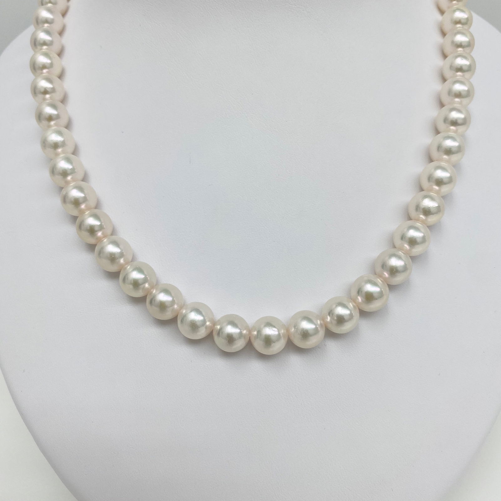 9-9.5mm Akoya Pink Overtones Round Pearl Necklace with 14k Clasp - 2