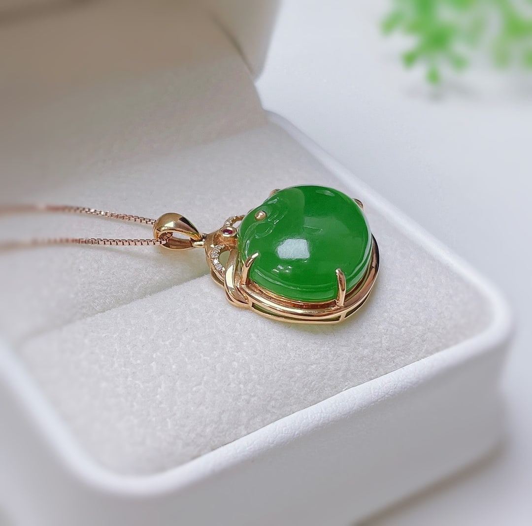 18K Gold Hetian Jade Ruyi Pendant, Apple Green, 14x18mm - 4