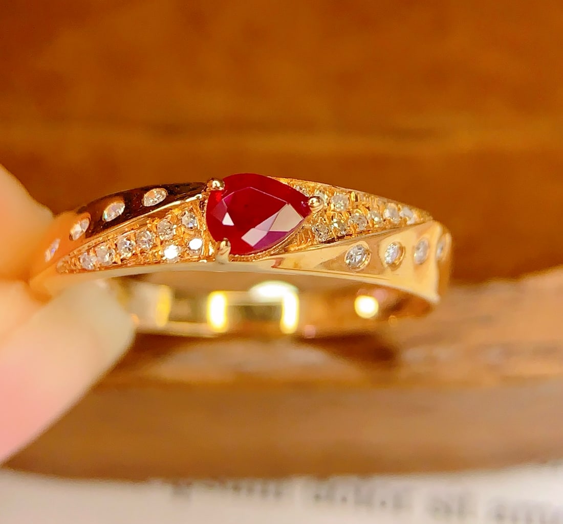 18K Gold Natural Ruby and Diamond Ring 0.4ct Ruby 25 Diamonds - 3