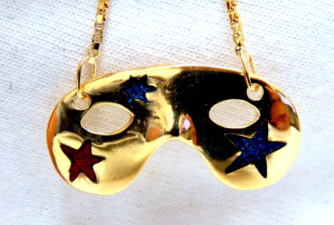 Mardi Gras Carnival Memorabilia eye mask necklace 18kt **: Title: Mardi Gras Carnival Memorabilia eye mask necklace 18kt ** Description: 18 karat yellow gold masquerade necklace Handmade 6.3 g total weight 25 x 12mm ....*. Reserve: $1,116.00 