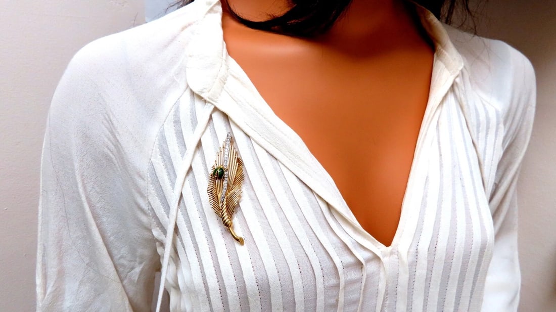 Ladybug on Feather VIntage Gold Pin 14kt Large** - 7