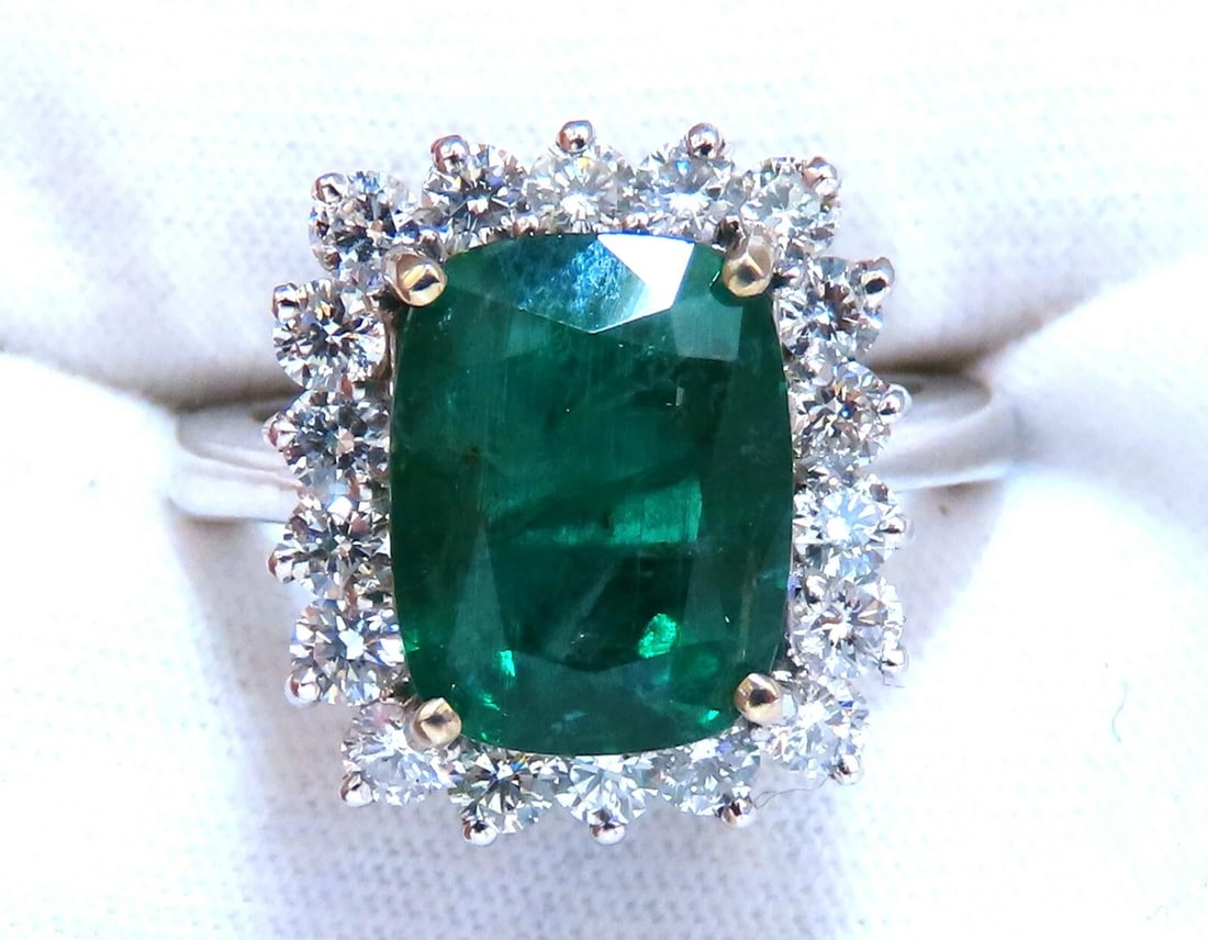 GIA Certified 4.86ct natural green emerald diamonds ring 14kt Halo Prime - 4