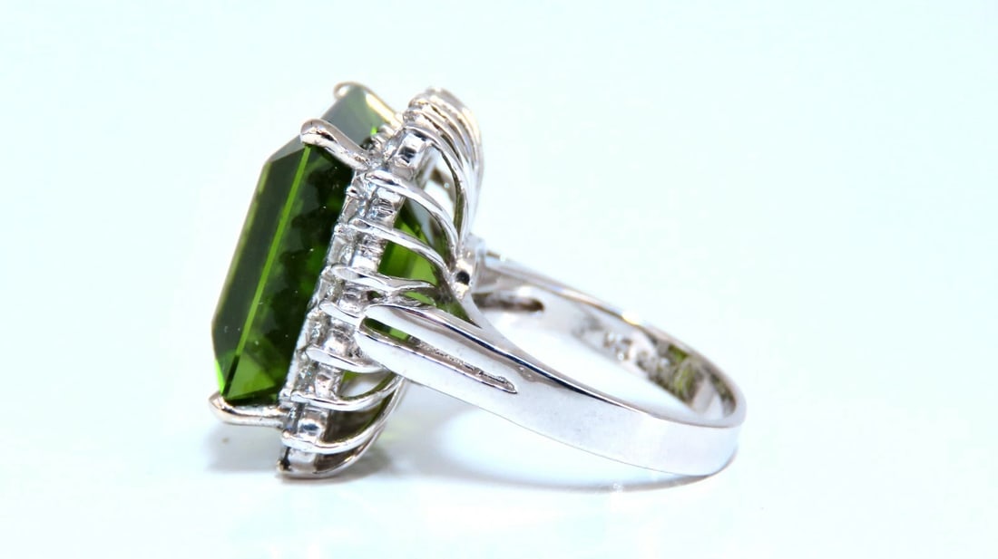 GIA Certified 18.53ct Natural Green Peridot Diamonds Rings 14kt - 4