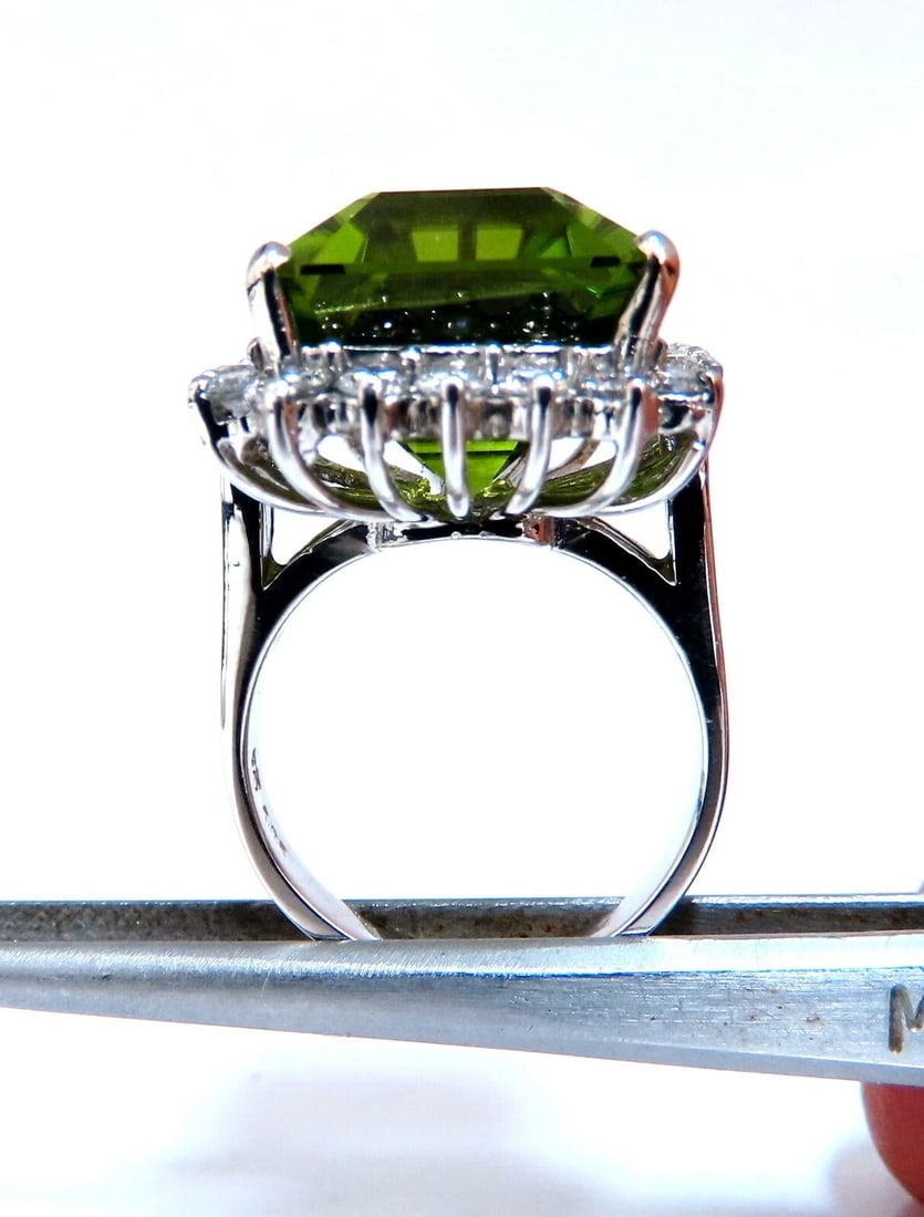 GIA Certified 18.53ct Natural Green Peridot Diamonds Rings 14kt - 5