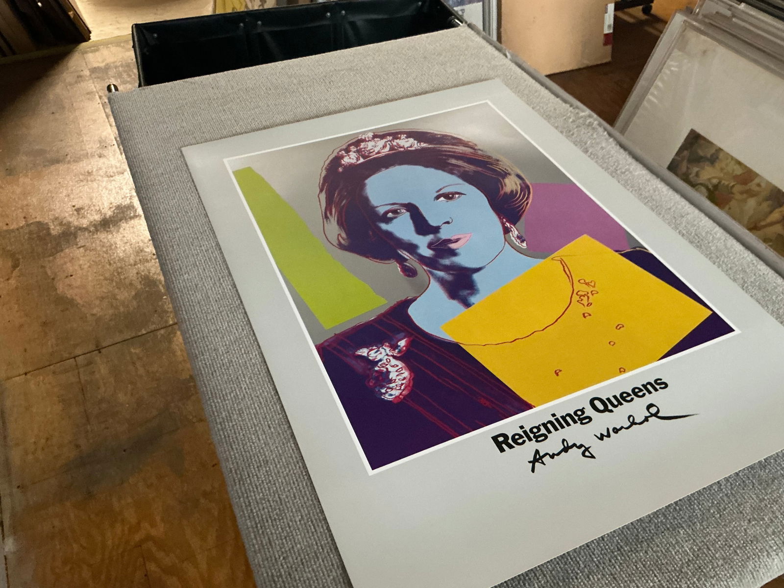 Andy Warhol - Queen Beatrix of the Netherlands, from Reigning Queens - 1986 Offset Lithograph 32.25" - 4