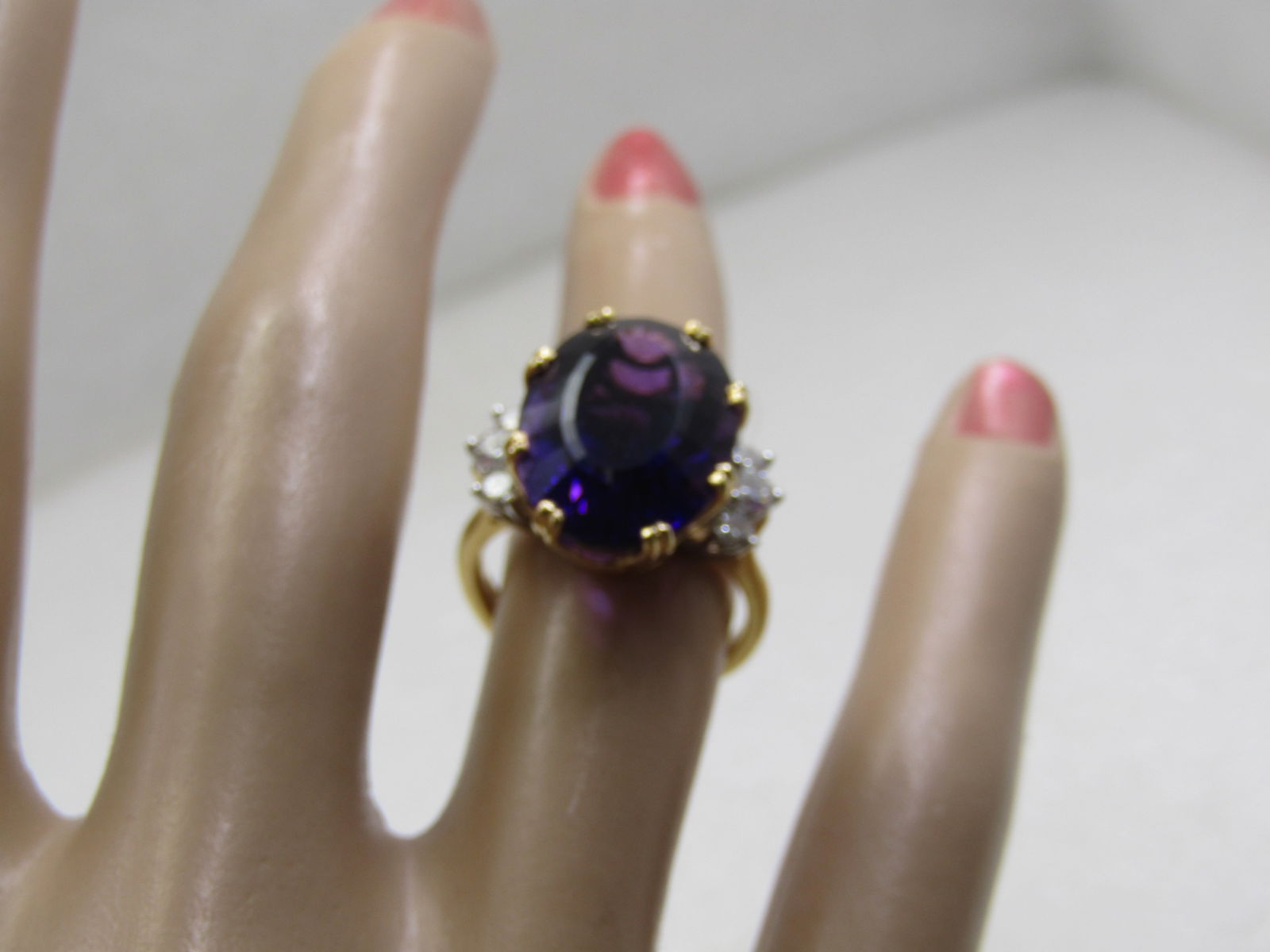 Vintage 18kt & Platinum Amethyst Diamond Ring, Sz. 6.5 - 7