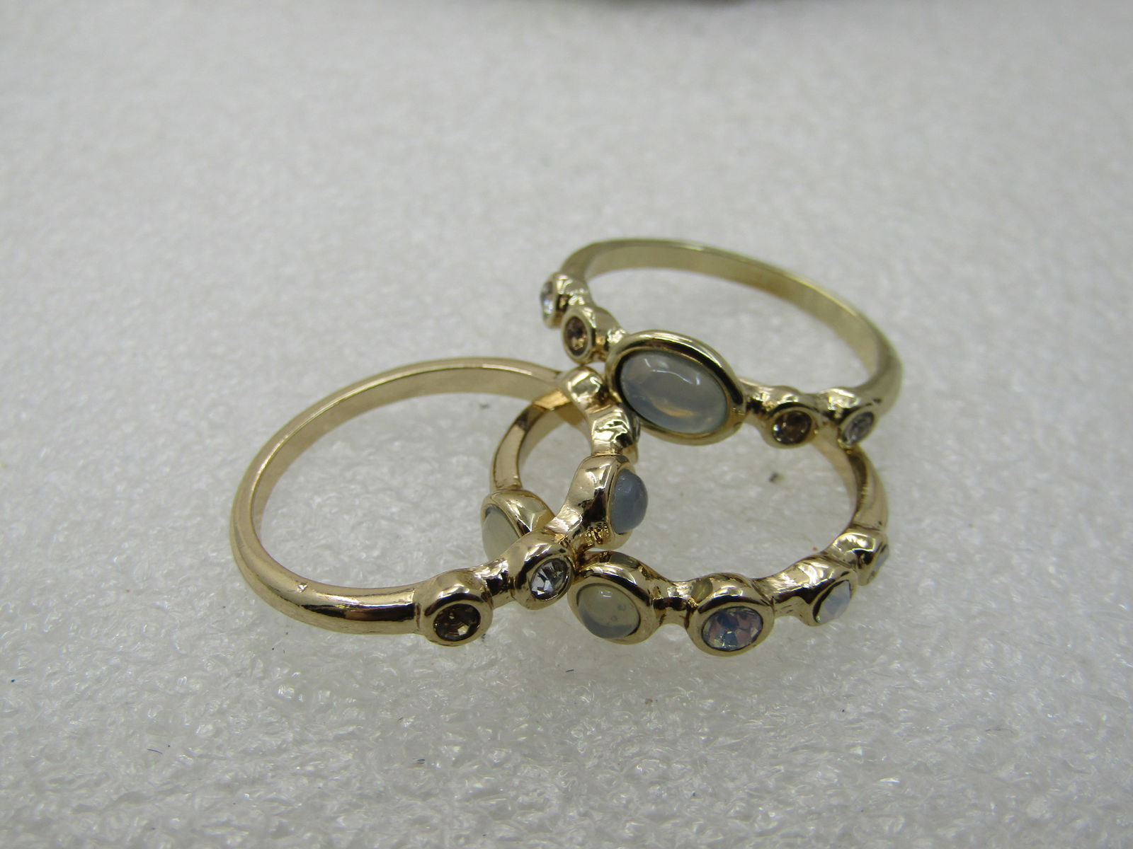 Avon Opalescent Stacking Ring Set Sz 6, In Original Box, New - 6