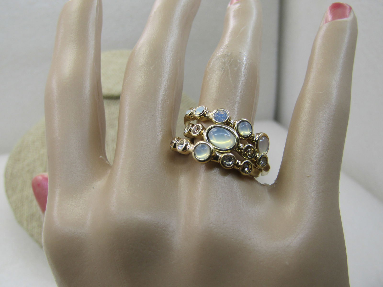 Avon Opalescent Stacking Ring Set Sz 6, In Original Box, New - 7