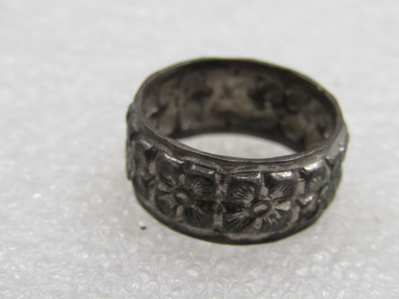 Vintage Sterling Floral Band Ring, Sz. 7.5, 9mm Wide, 1930's-1940's - 7