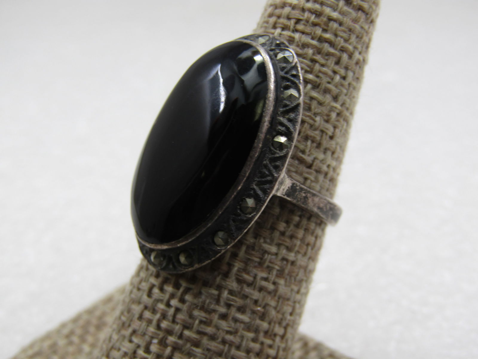 Vintage Sterling Oval Onyx Marcasite Ring, Sz. 7, 1970's-1980's - 3
