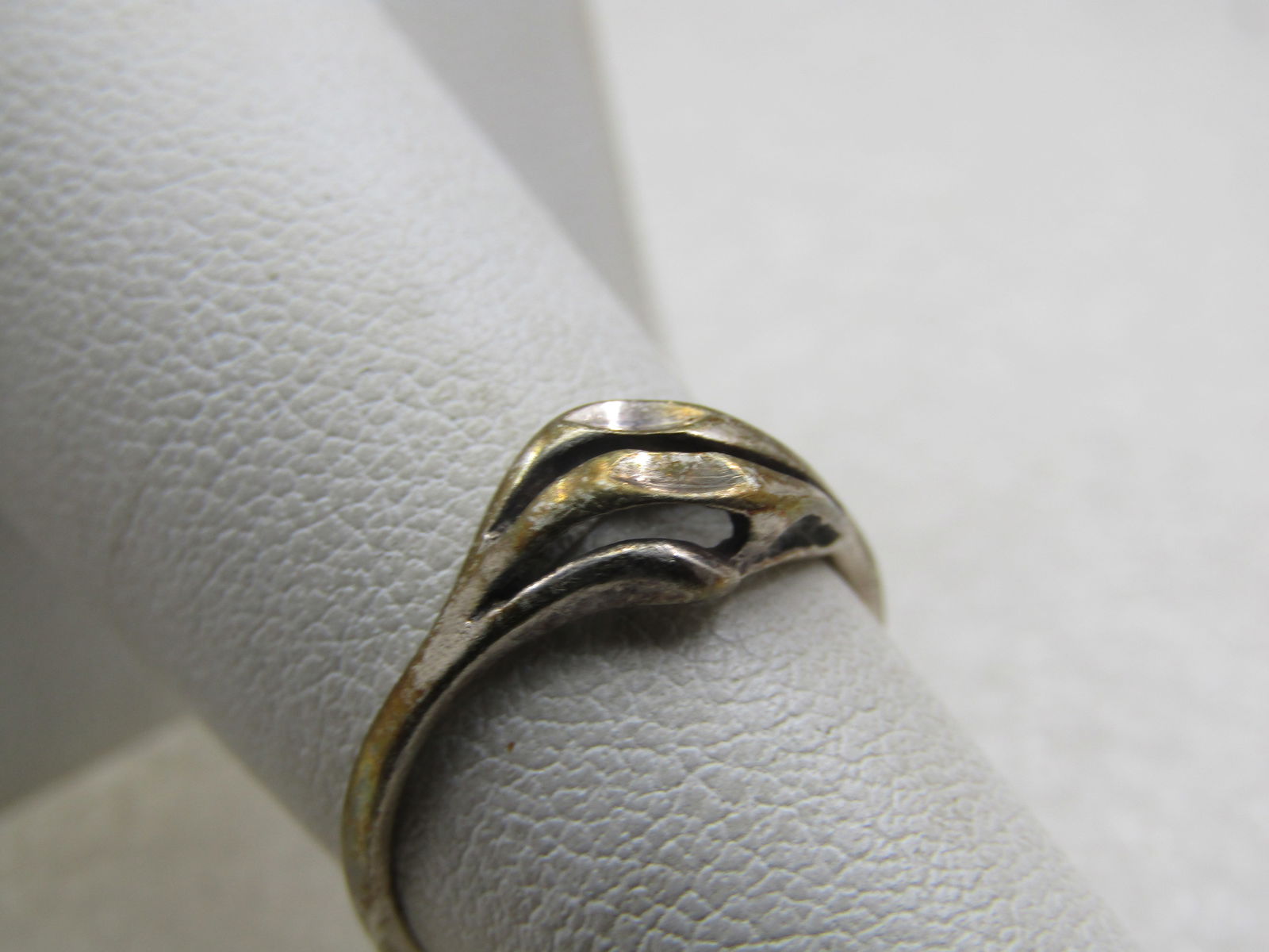 Vintage Sterling Domed Diamond Cut Ring, Sz. 6, Signed UTC - 3