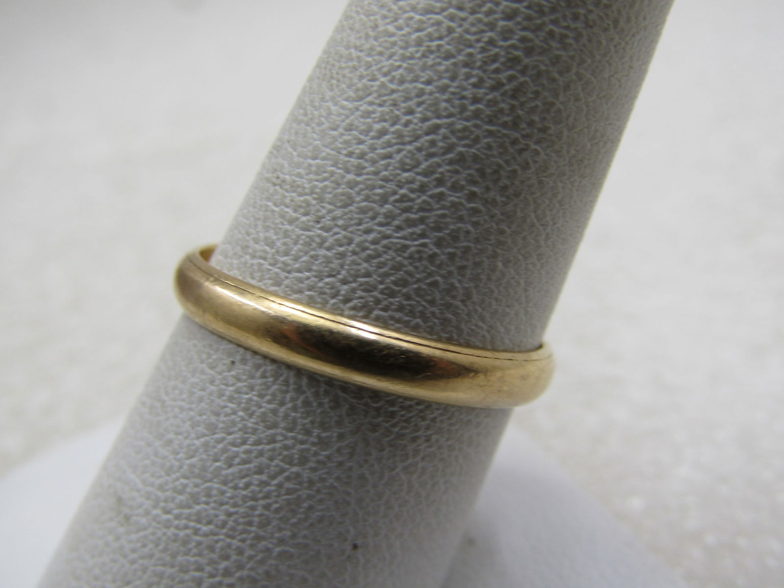 Vintage 14kt 2.8mm Wedding Band, Sz. 8.5 - 3