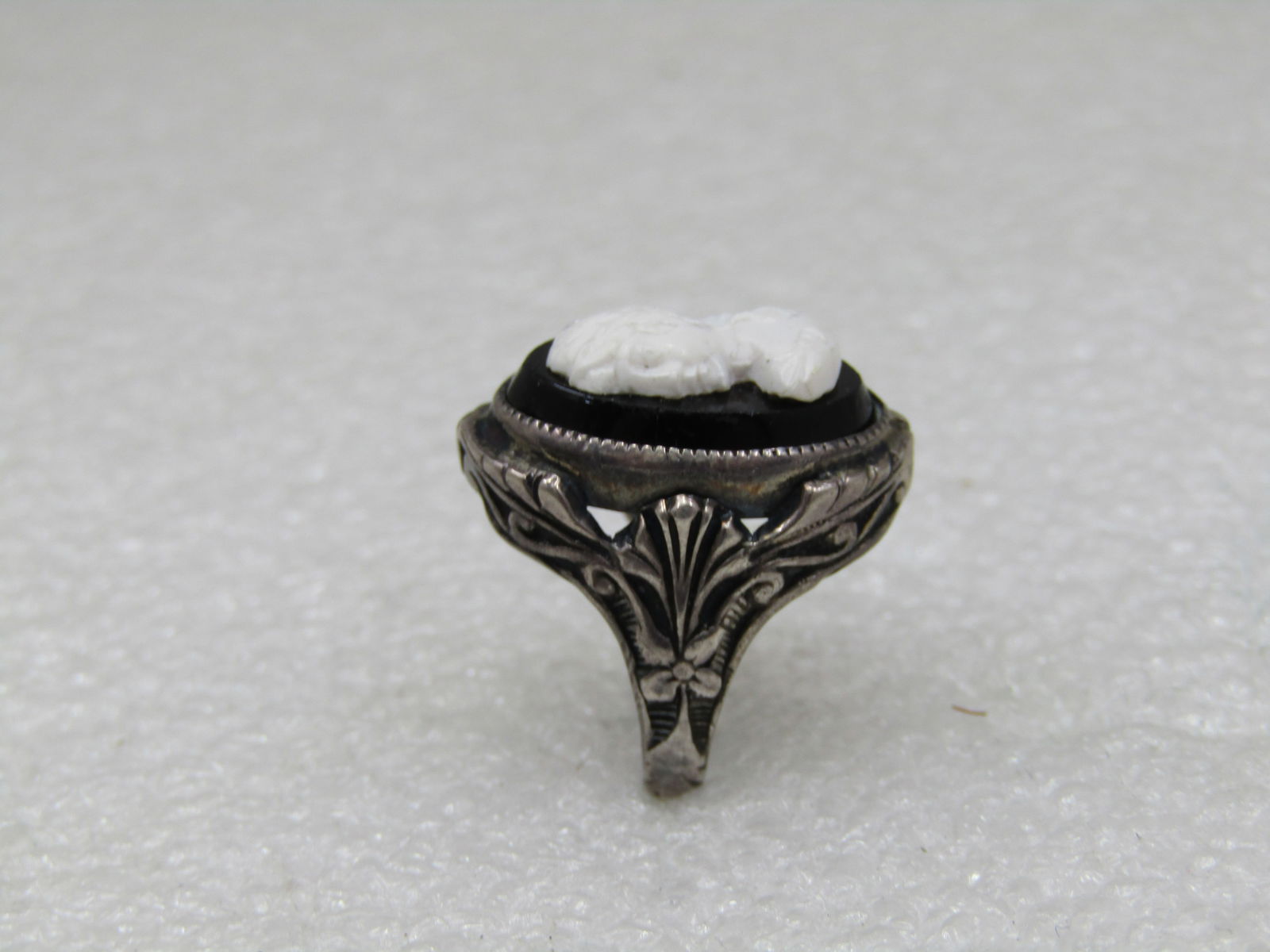 Vintage Sterling Cameo Ring, Sz. 3, Pre Mid Century - 2
