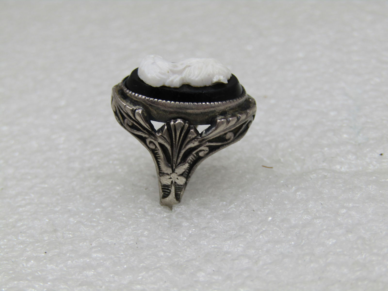 Vintage Sterling Cameo Ring, Sz. 3, Pre Mid Century - 3