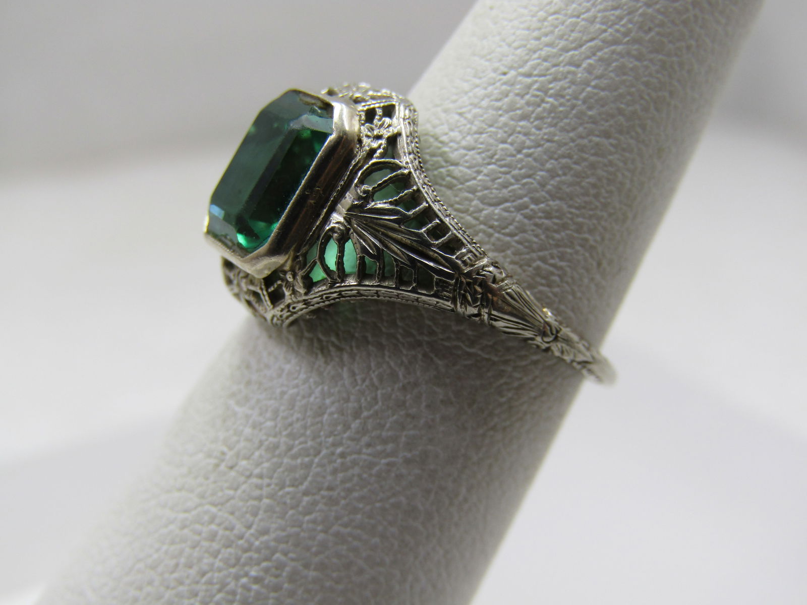 Vintage 10kt Green Spinel Filigree Art Deco Ring, Sz. 5, Signed - 3