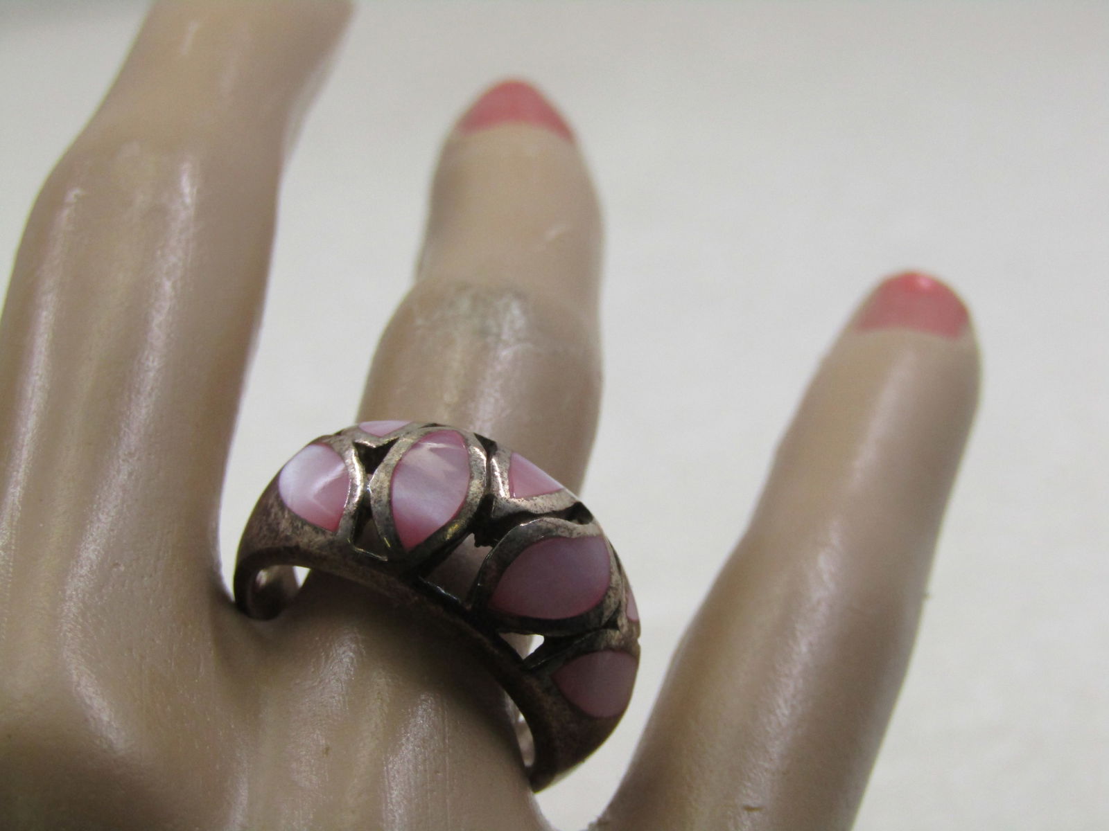 Vintage Sterling Pink Mother-of-Pearl Inlaid Band Ring, Sz. 8 - 7