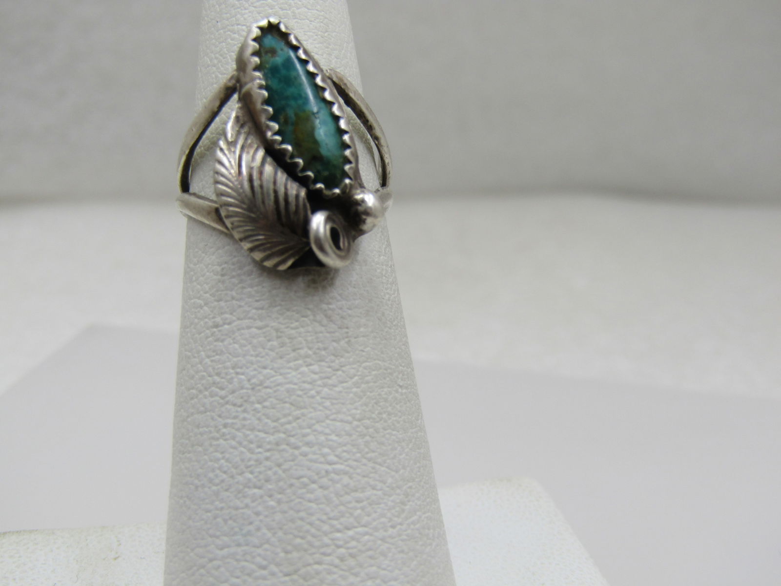Vintage Sterling Southwestern Turquoise Feather Ring, Sz. 4.75 - 2