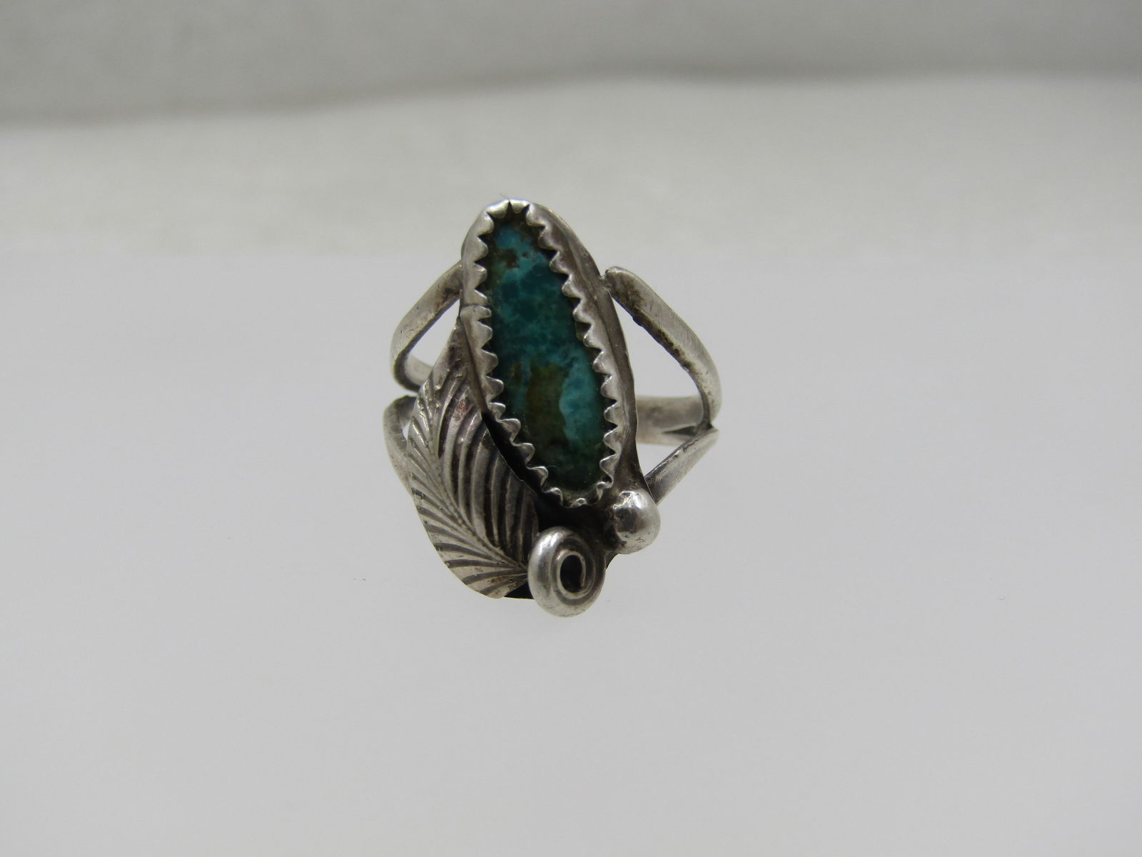 Vintage Sterling Southwestern Turquoise Feather Ring, Sz. 4.75 - 3