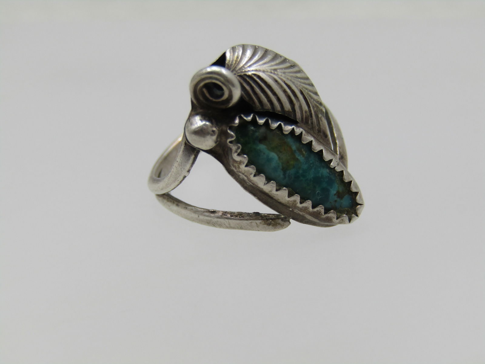 Vintage Sterling Southwestern Turquoise Feather Ring, Sz. 4.75 - 4