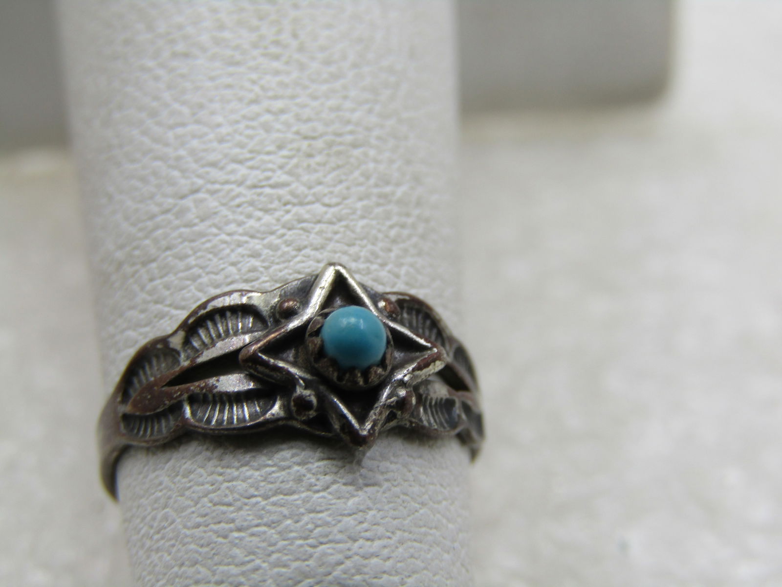 Vintage Sterling Southwestern turquoise Snakeye Ring, Sz. 3, Bell Trading, Mid-Century - 3