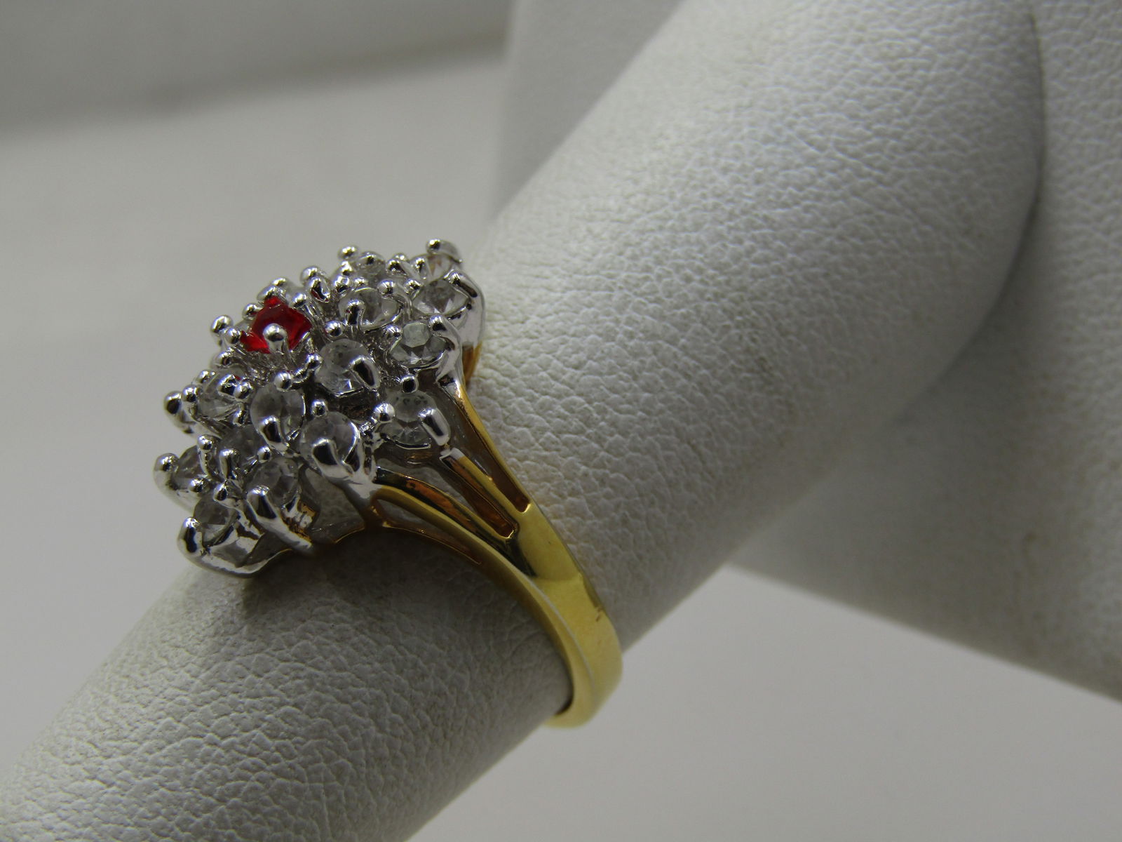 14kt Plated Rhinestone Cocktail Ring, Sz. 6 , Two-Tone. - 3