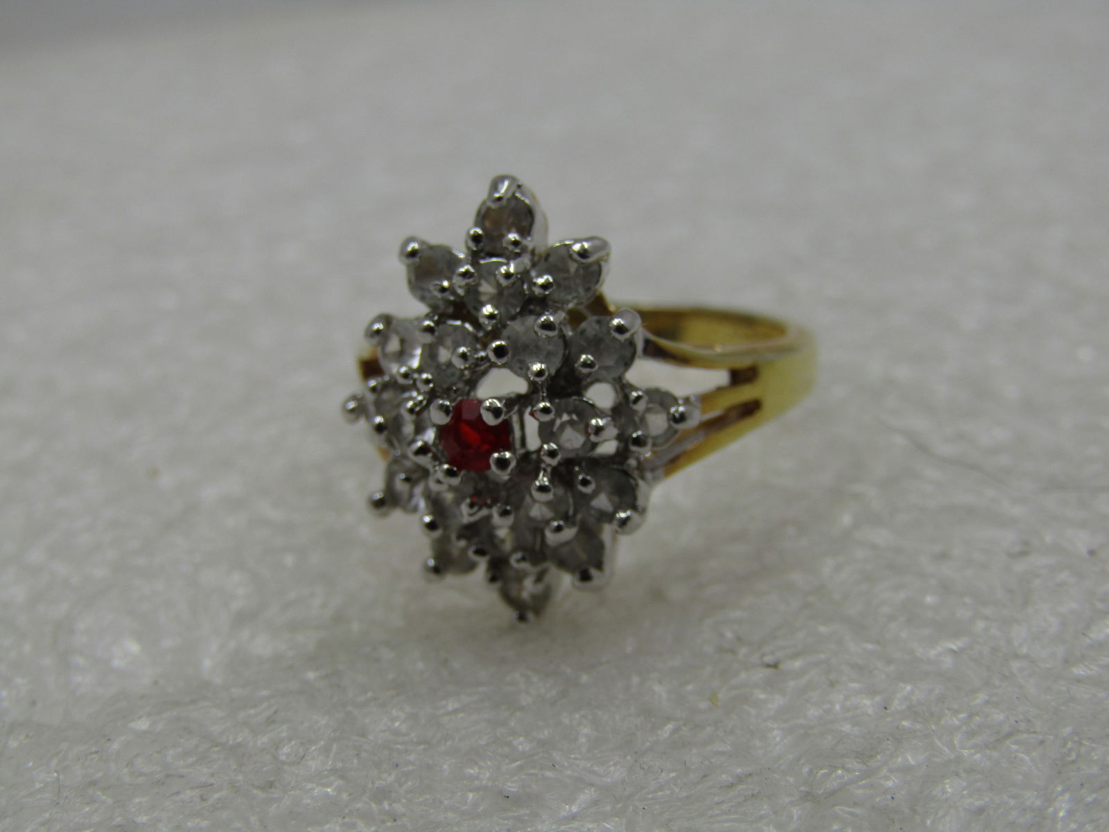 14kt Plated Rhinestone Cocktail Ring, Sz. 6 , Two-Tone. - 5