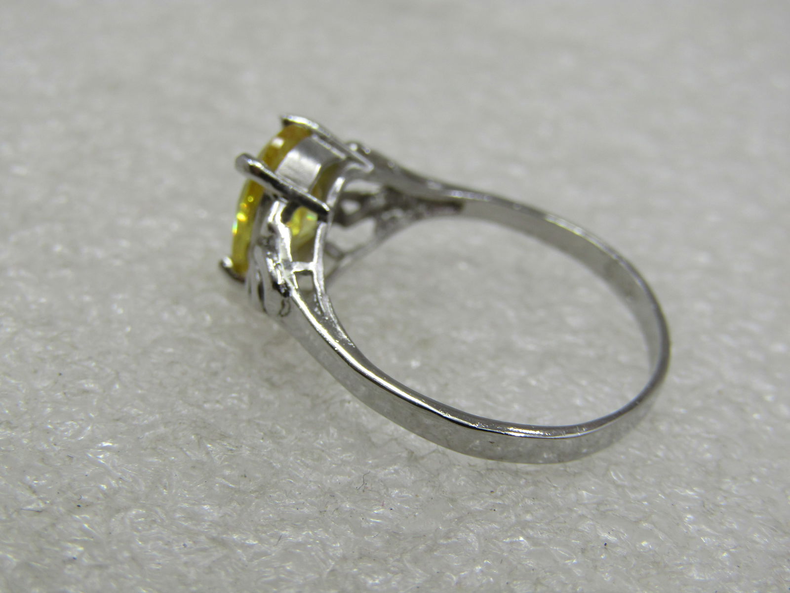 Yellow Stone Scrolled Ring, Sz. 7.75, Silver Tone - 7