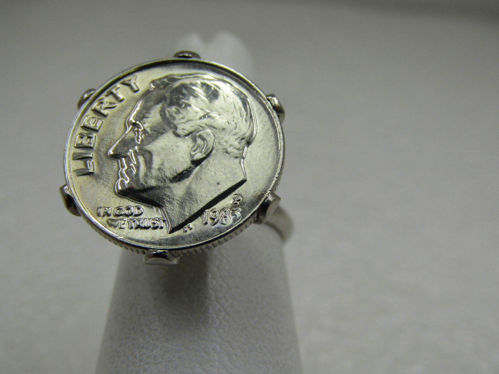 Vintage 1983 Dime Ring, Adjustable, Mod Design - 2