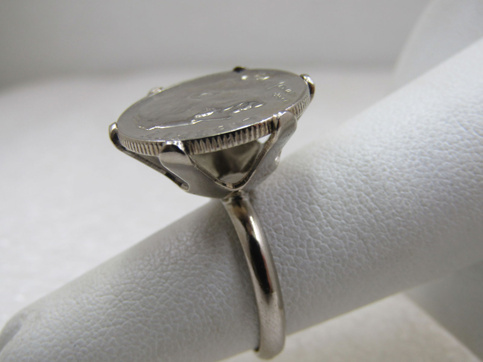 Vintage 1983 Dime Ring, Adjustable, Mod Design - 4