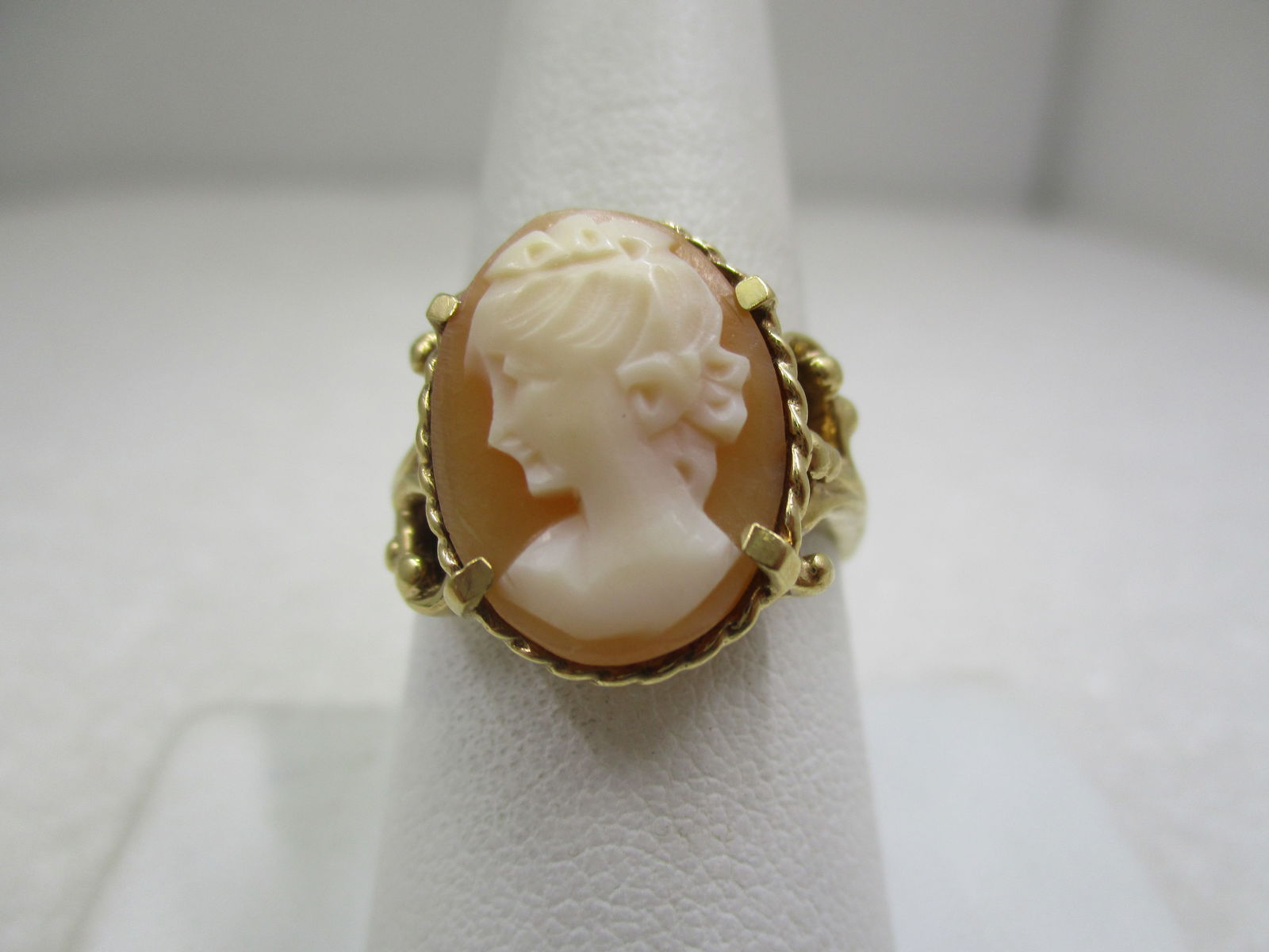 10kt Victorian/Art Nouveau Cameo Ring, Sz. 8.75, Signed (1 of 7)