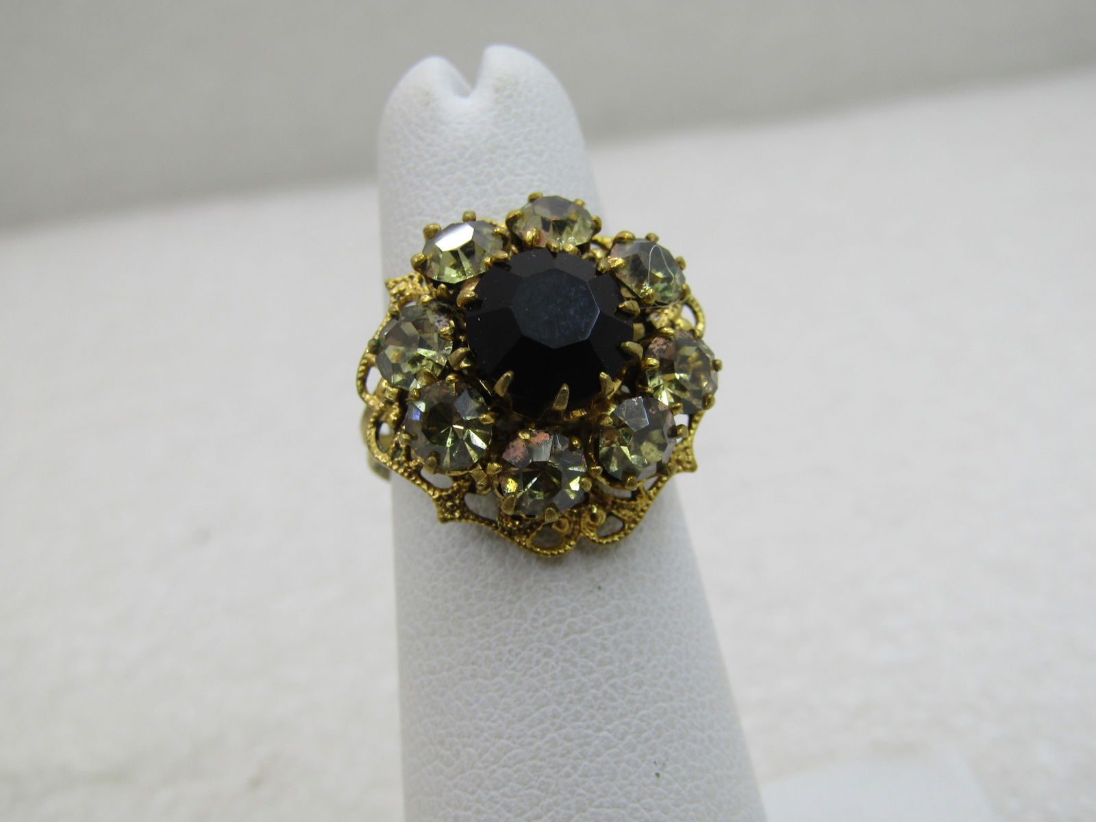 Vintage Rhinestone Adjustable Ring, Sz. 5-7, Victorian Themed - 2
