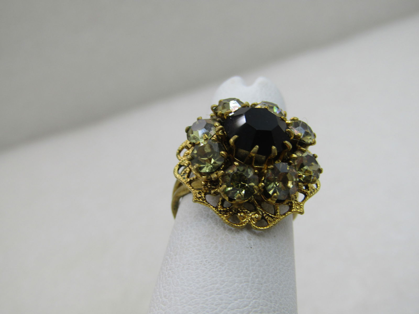 Vintage Rhinestone Adjustable Ring, Sz. 5-7, Victorian Themed - 4