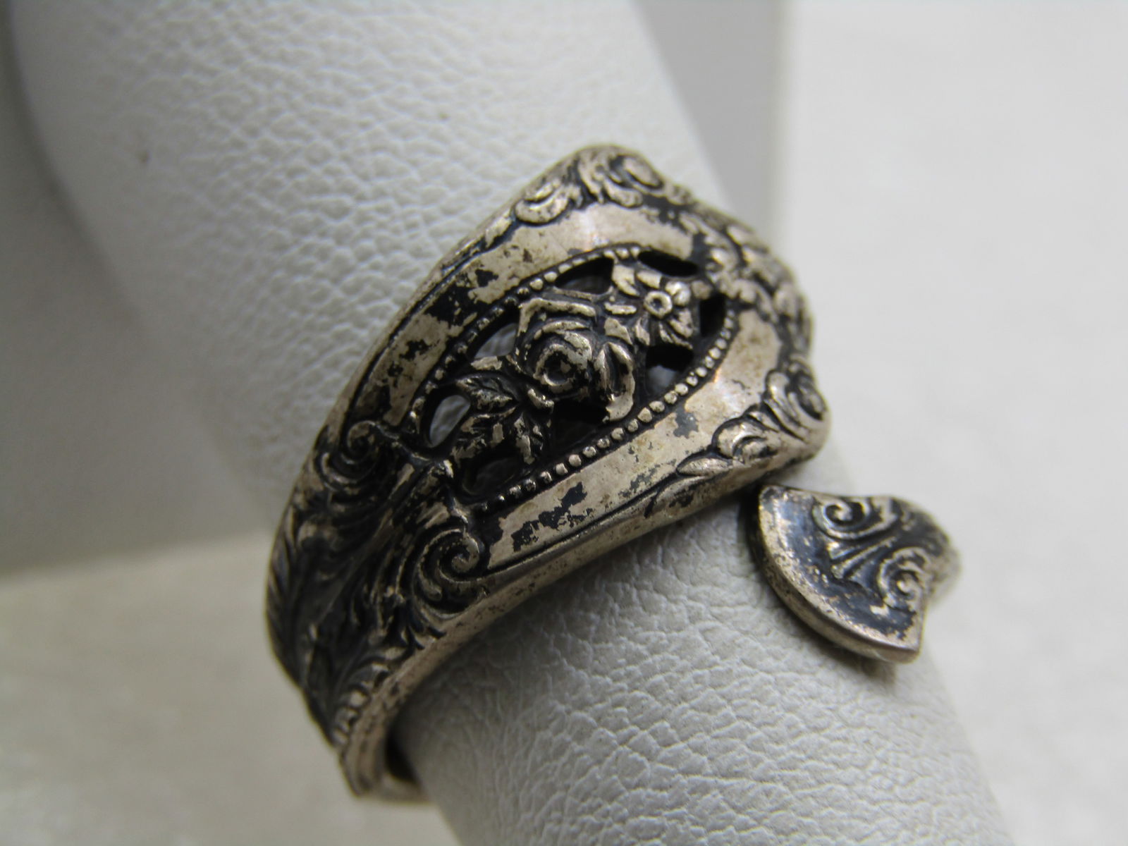 Wallace Rose Point Silverware Spoon Ring, Sz. 6.5. 1934 - 2