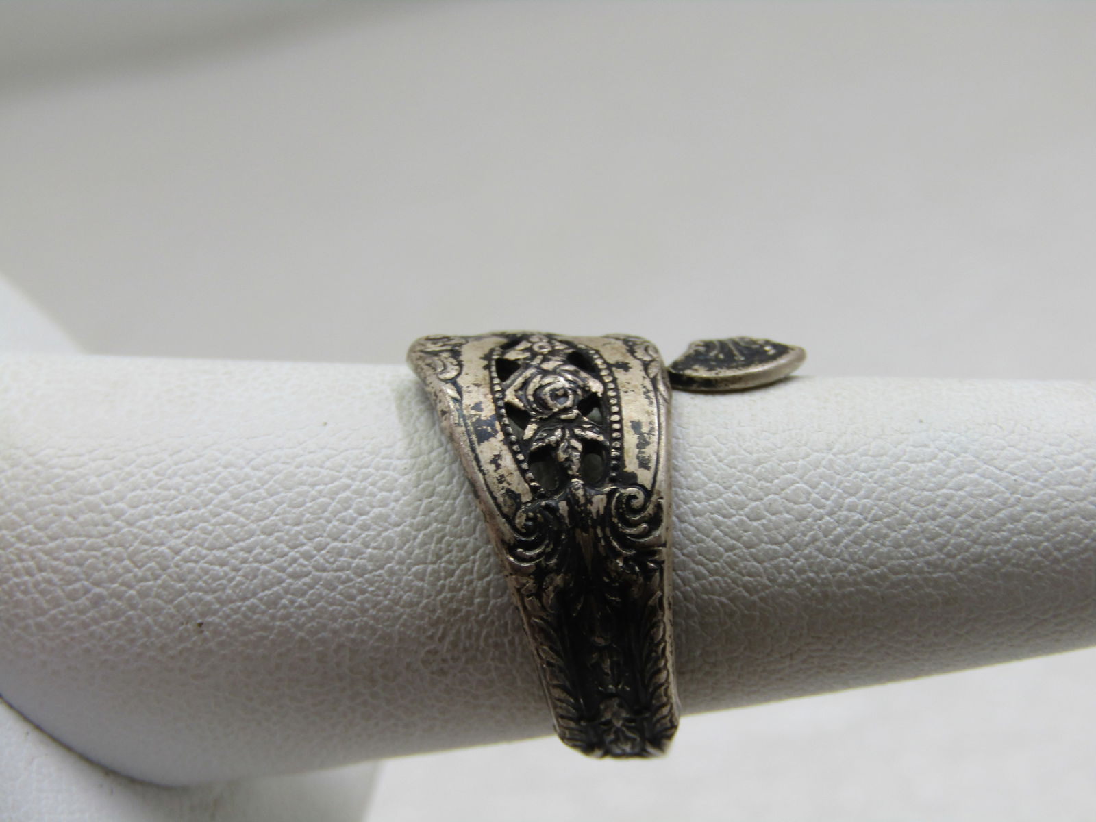 Wallace Rose Point Silverware Spoon Ring, Sz. 6.5. 1934 - 3