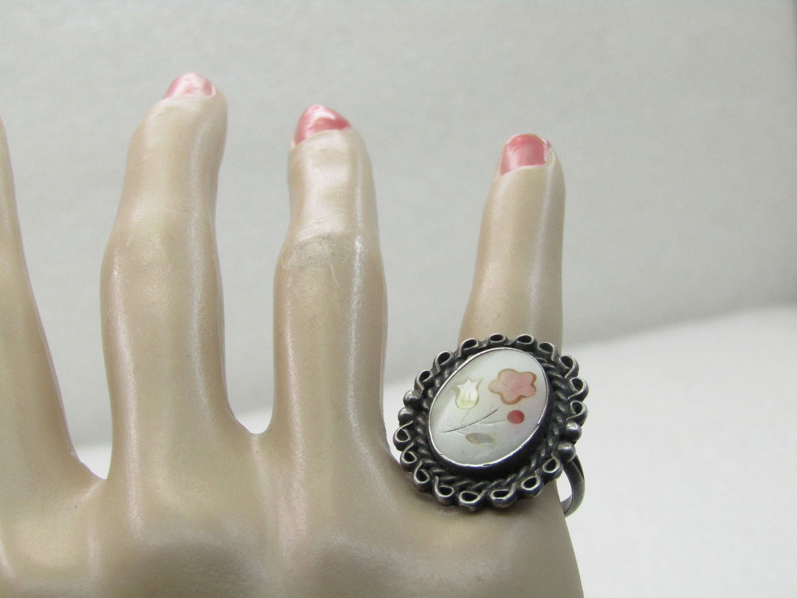 Vintage Sterling Southwestern Inlaid MOP Floral Ring, Sz. 6.5, Signed J.M. - 7