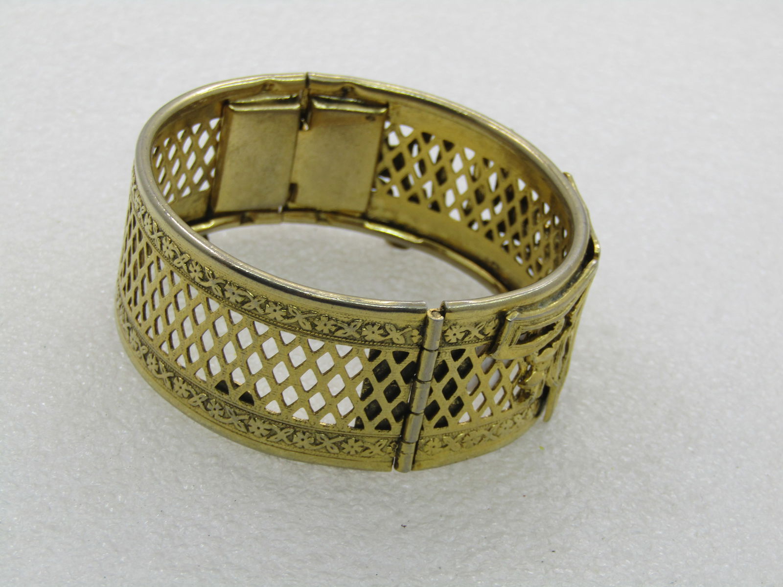 Vintage 10kt Cross Crucifix Necklace, Signed ADL, 19", - 12