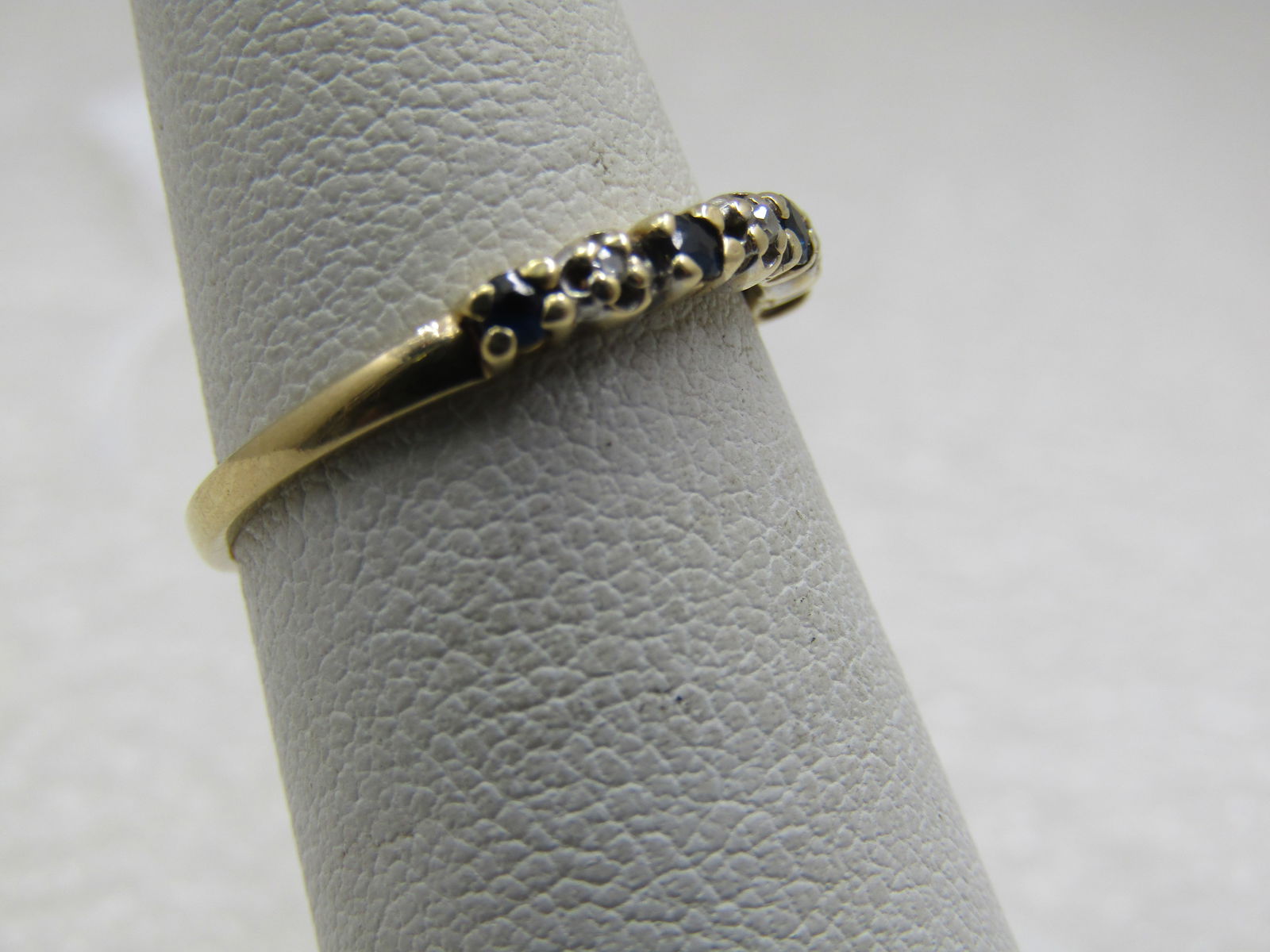 Vintage 14kt Sapphire Diamond Band Ring, Sz. 5.5. 2.5mm - 2