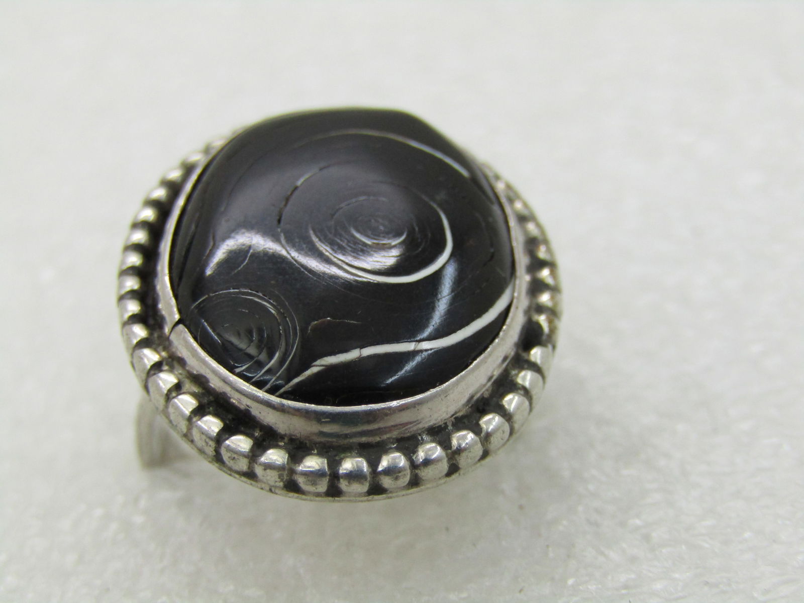 Southwestern Sterling Silver Black Ring, Sz. 7, 7.15 gr. - 5