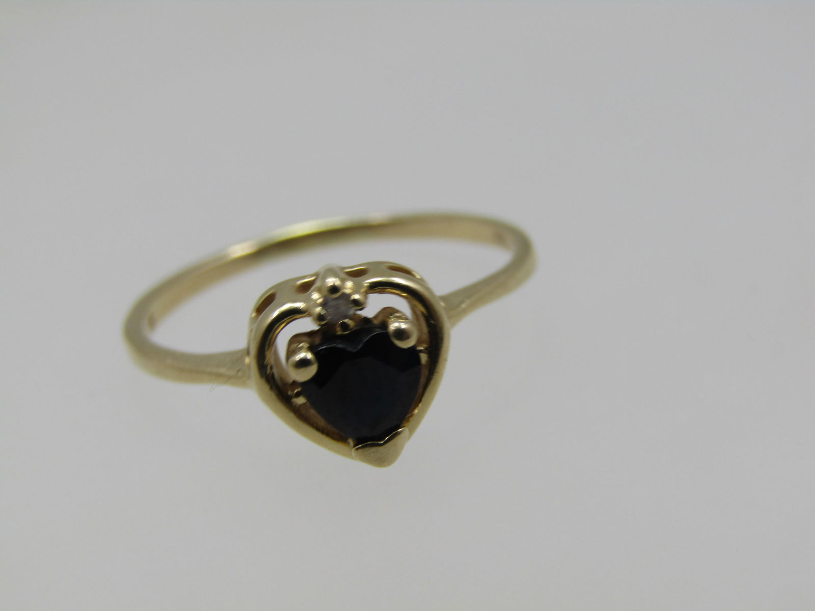 Vintage 14kt Dark Blue Sapphire Heart & Diamond Ring, Sz. 8 - 5