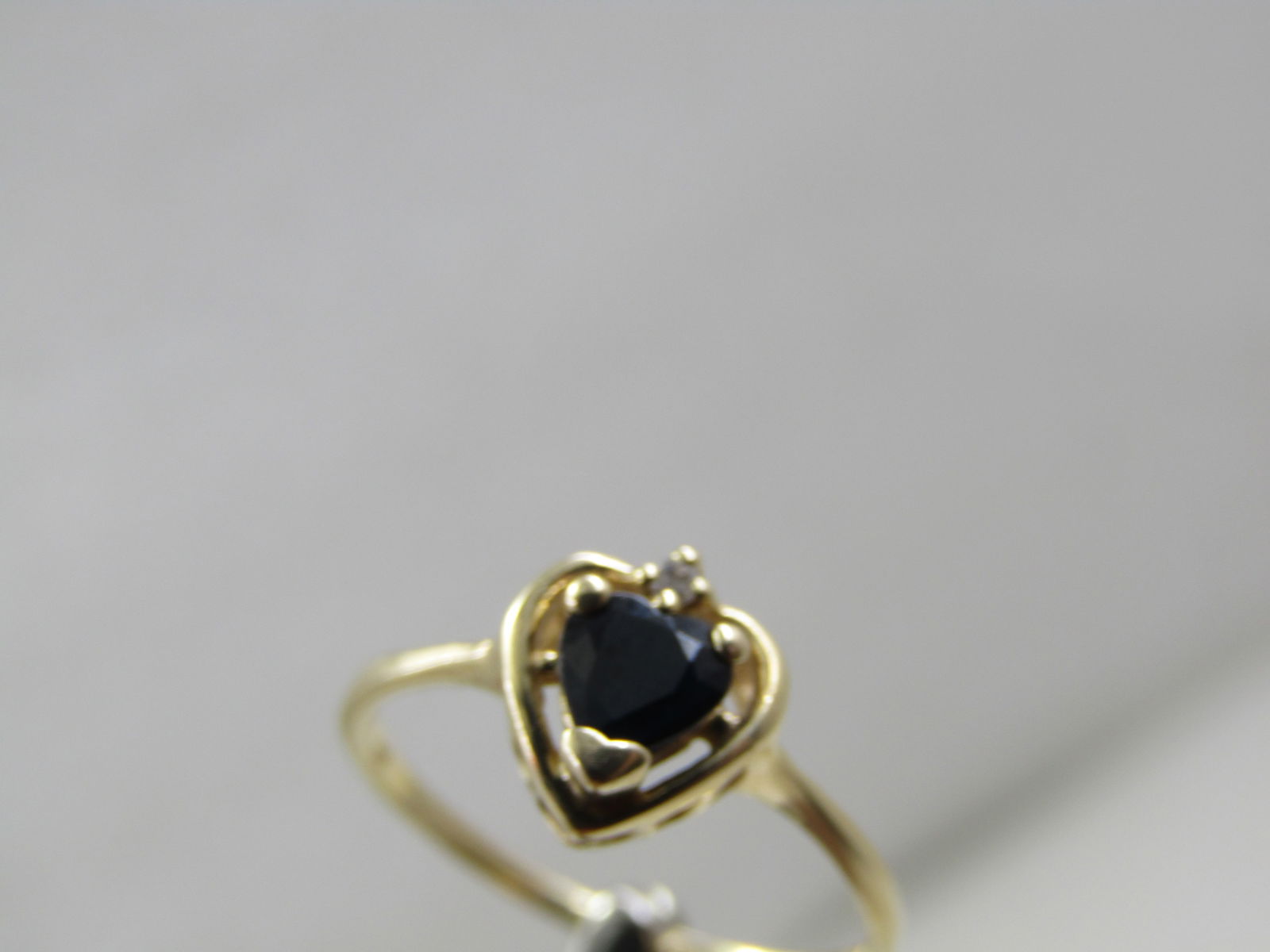 Vintage 14kt Dark Blue Sapphire Heart & Diamond Ring, Sz. 8 - 8