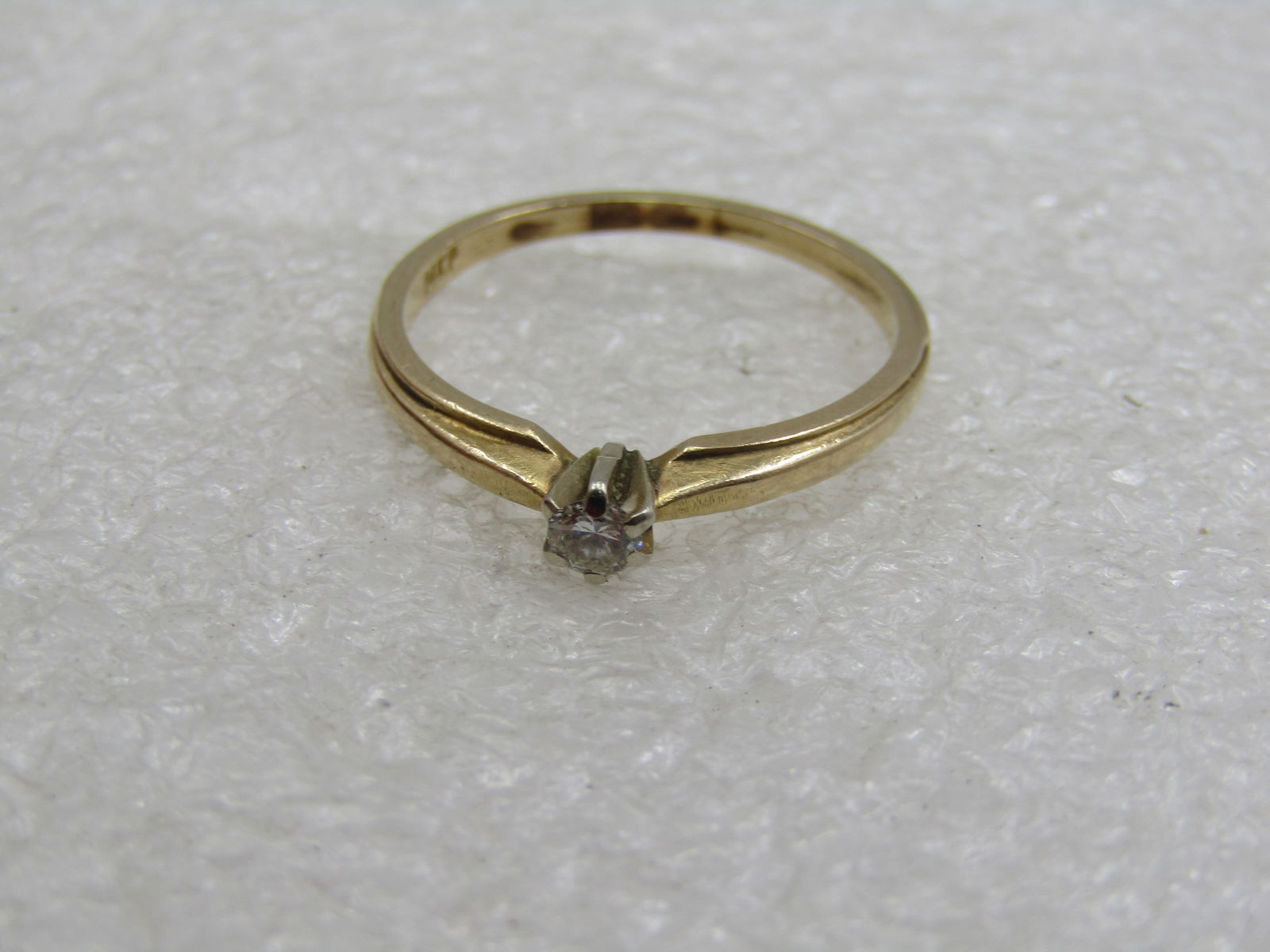 Vintage 14kt Diamond EngaGement/Promise ring, Sz. 9, .15 CT Mid-Century - 10