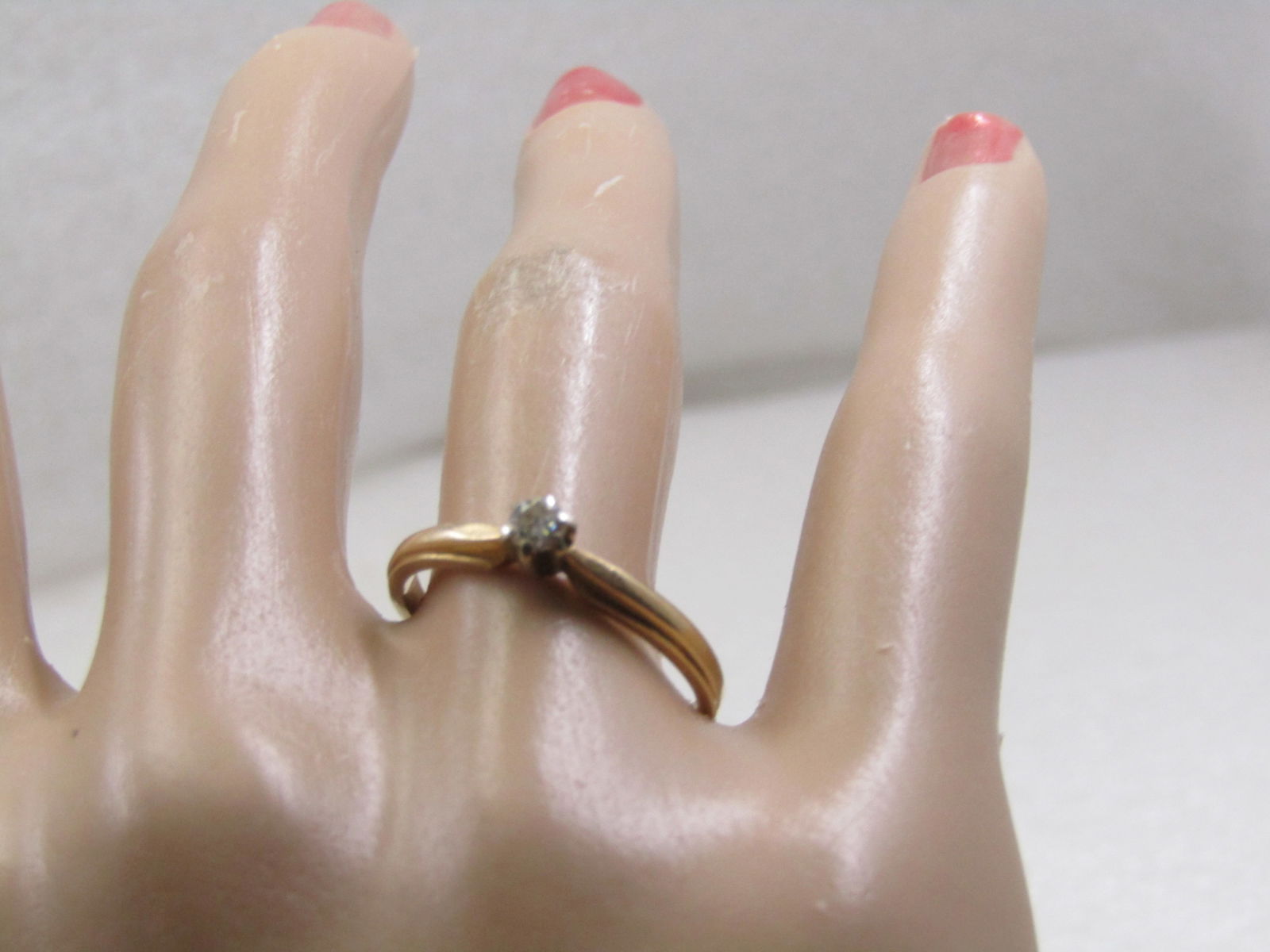 Vintage 14kt Diamond EngaGement/Promise ring, Sz. 9, .15 CT Mid-Century - 12