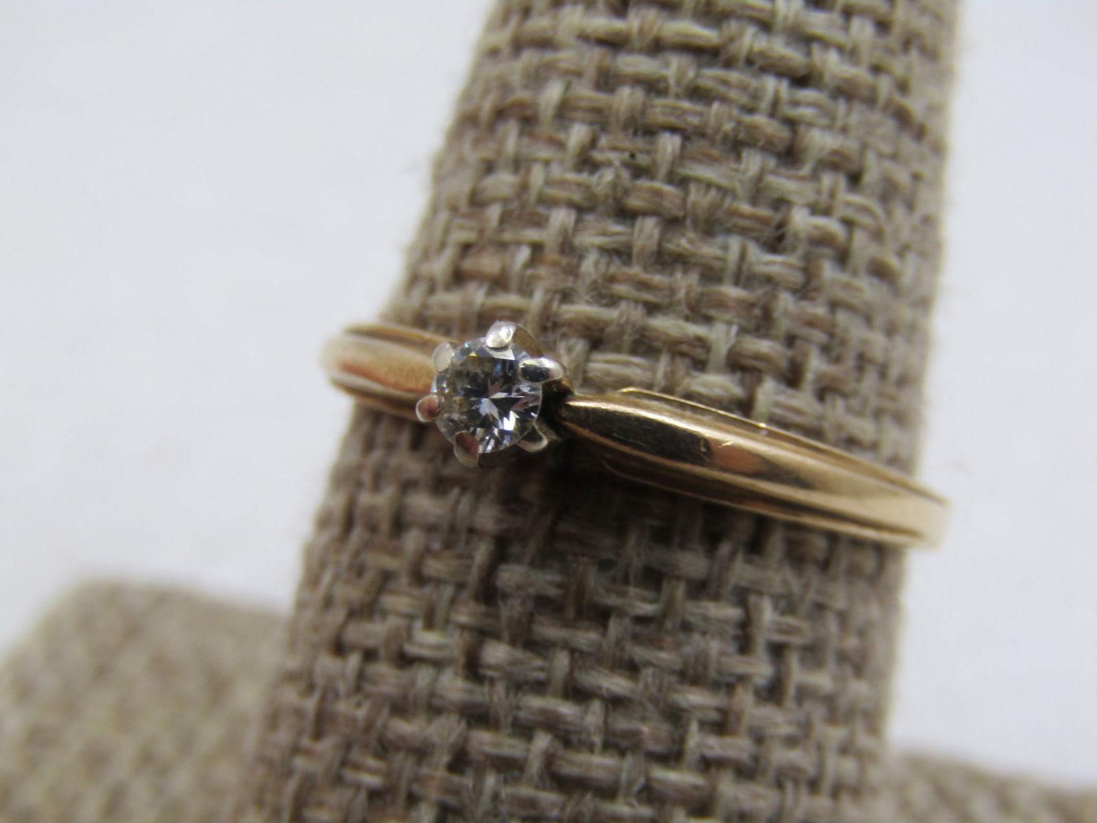 Vintage 14kt Diamond EngaGement/Promise ring, Sz. 9, .15 CT Mid-Century - 3