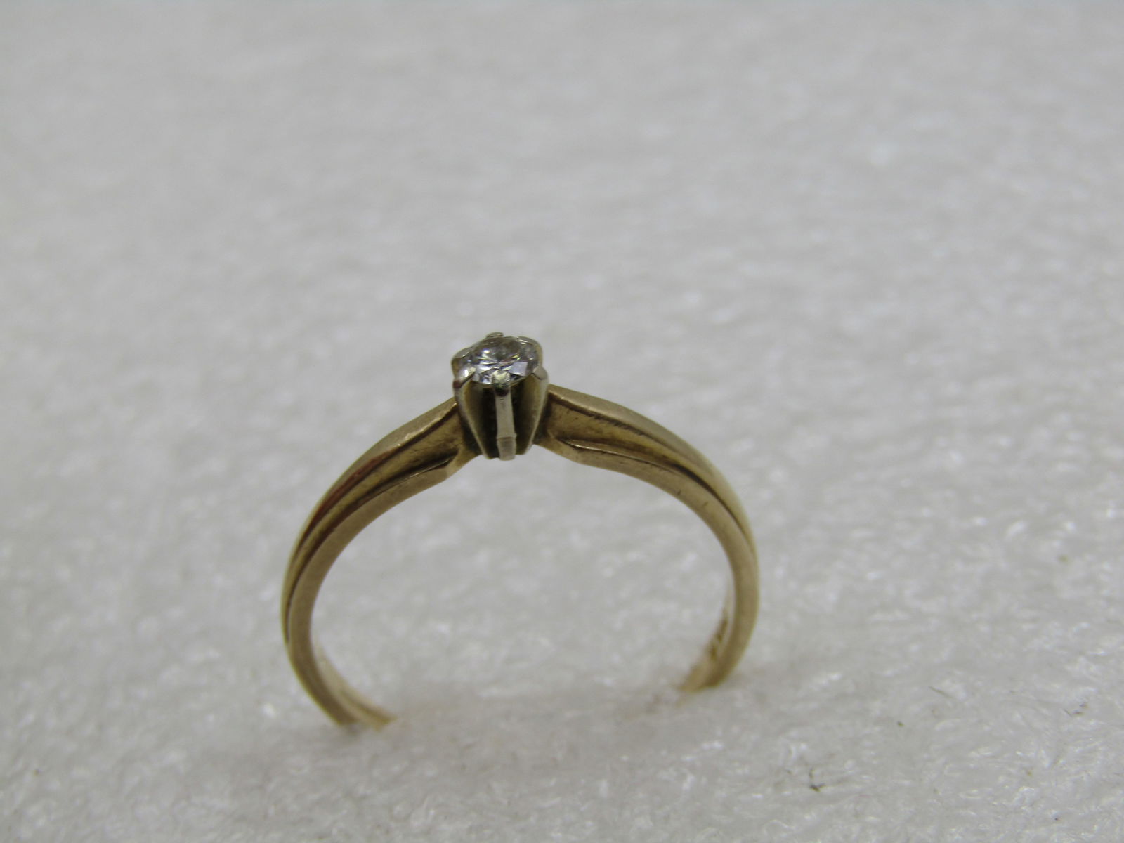 Vintage 14kt Diamond EngaGement/Promise ring, Sz. 9, .15 CT Mid-Century - 7