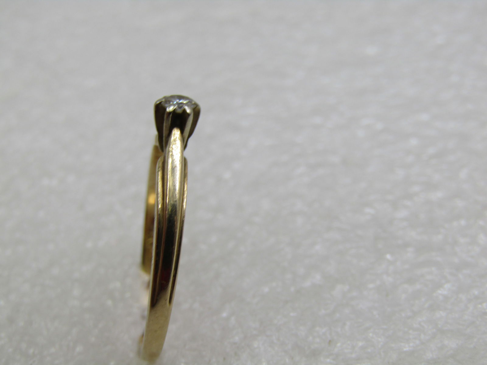 Vintage 14kt Diamond EngaGement/Promise ring, Sz. 9, .15 CT Mid-Century - 8