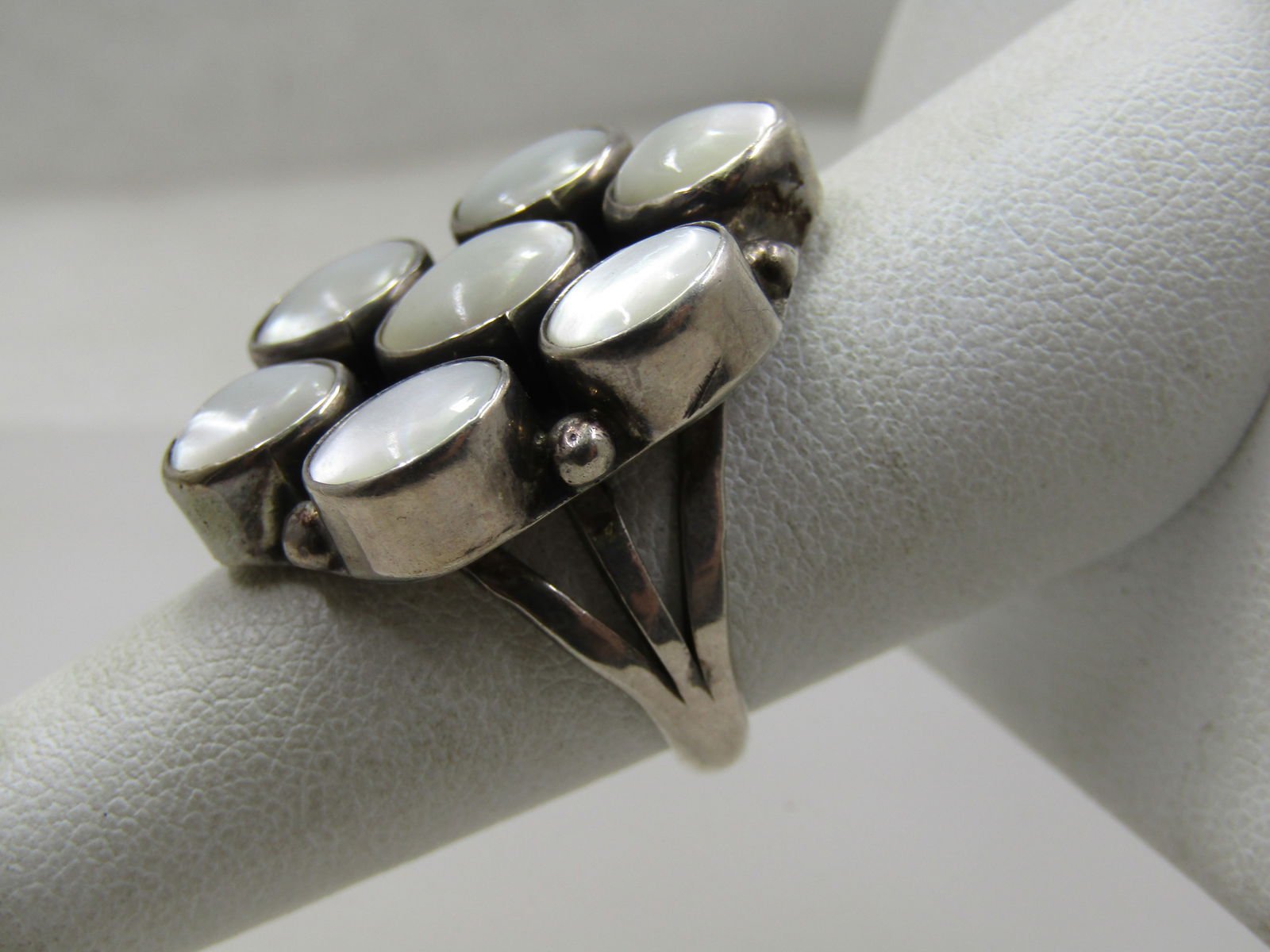 Vintage Sterling Southwestern Mother-of-Pearl, Ring, Cluster, Sz 7. Signed H - 4