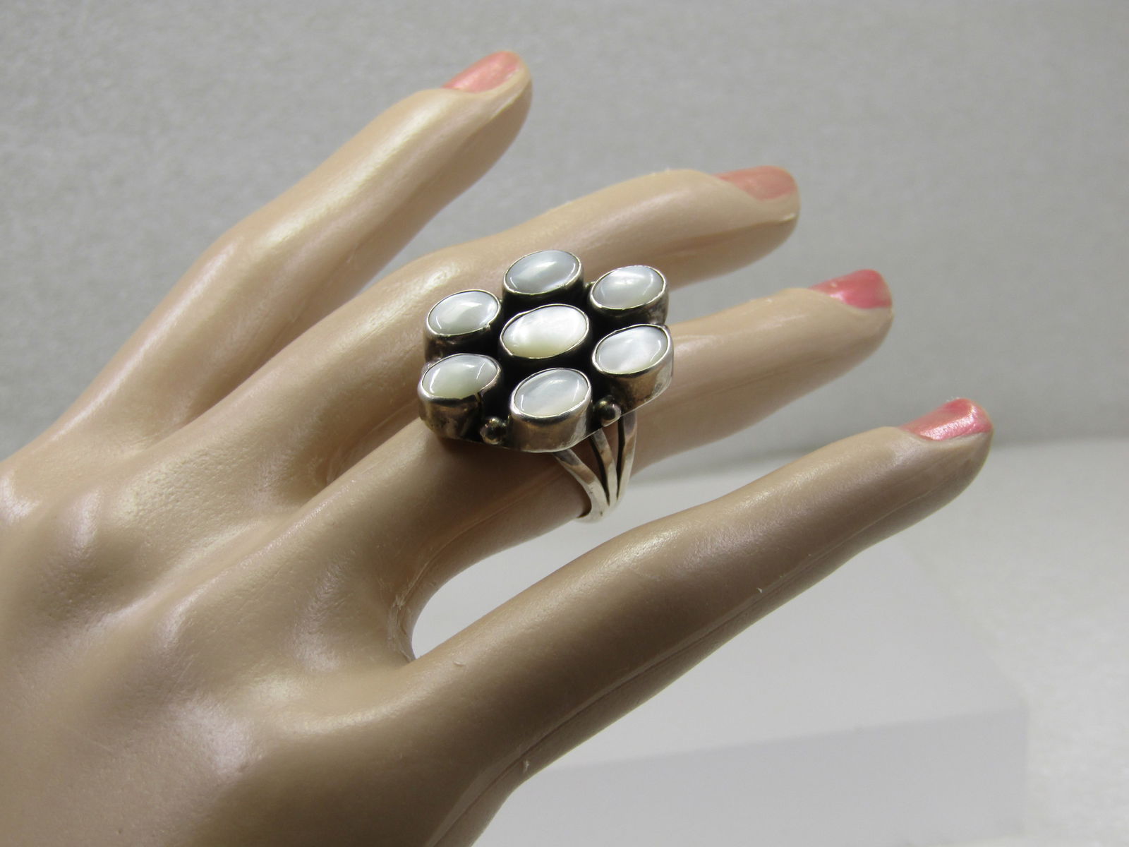 Vintage Sterling Southwestern Mother-of-Pearl, Ring, Cluster, Sz 7. Signed H - 8